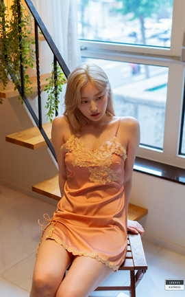 дLeeheeExpress 181 LEDG 077 J A