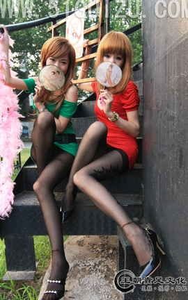  No.107 ǿɶ˫ϦӰϵB_˿