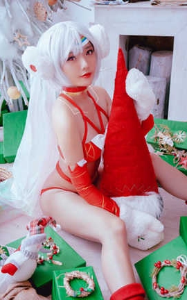 Messie Huang Boyfriend's shirt