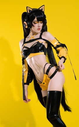 Candy Ball Cyber Kitty