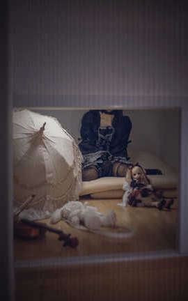 ľ Marionette in the closet